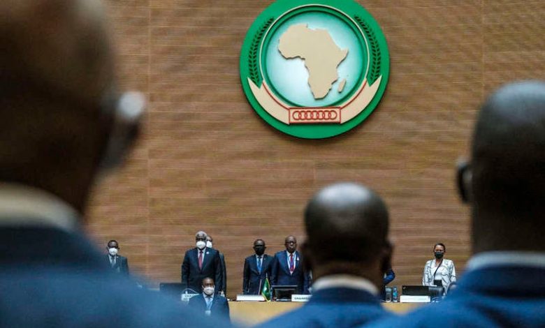 الاتحاد الإفريقي يدين الانقلاب في الغابون