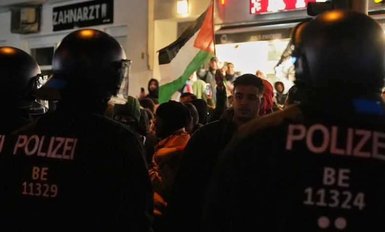 فقيه دستوري ألماني يؤكد بطلان قرارات حظر المظاهرات المؤيدة للفلسطينيين