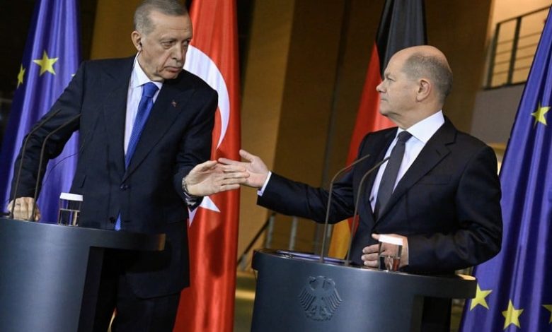 الحرب تبرز مواقف متباينة بين ألمانيا وتركيا