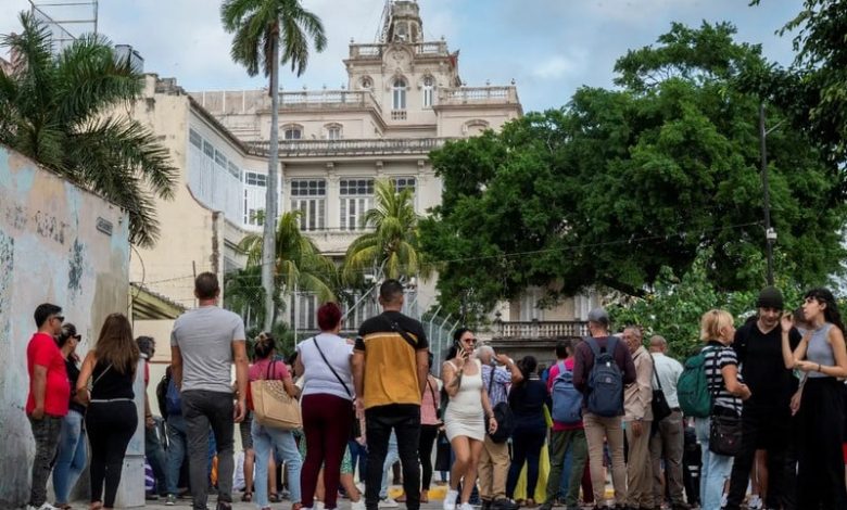 الكوبيون ينخرطون في حركة هجرة غير مسبوقة منذ "ثورة الخمسينيات"