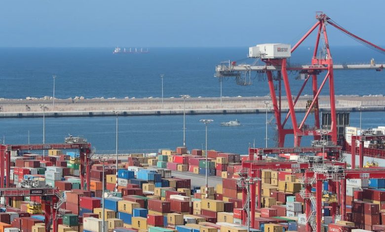 شركات نشيطة في الشحن البحري صوب المغرب تعتزم زيادة رسوم الخدمات